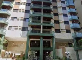 Apartamento aconchegante e bem localizado.