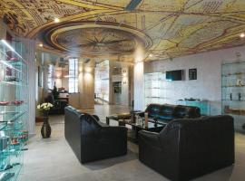 SEVEN INN, hotel em Brasov