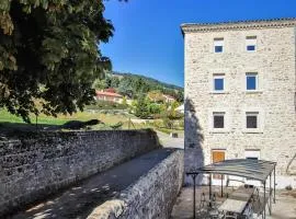 2 Bedroom Gorgeous Apartment In Vanosc