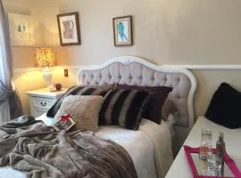 FLAT DE CHARME RÚSTICO EM GRAMADO