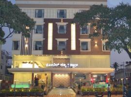 HOTEL Q ! STAR, hotel in Mysore