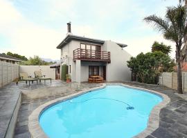 Glennies Guesthouse, hotell i Somerset West