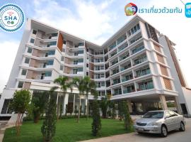 Vareena palace hotel, hotel near Healthland Spa and Massage, North Pattaya