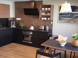 City-Appartment schick, Einzelgarage inkl, nhà nghỉ dưỡng gần biển ở Friedrichshafen