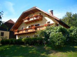 Ferienhaus Huber, hôtel à Bleiburg près de : Werner Berg Museum