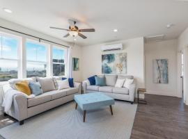 Beach Town Home - Walk to Beaches Downtown Activities and so much more, holiday rental in Half Moon Bay