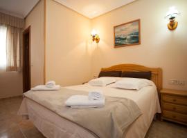 Hospedaje Los Rosales, guest house di Madrid