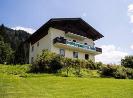 10-Bedroom House near Obertauern for 30 people, villa Radstadtban