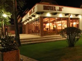 Motel M