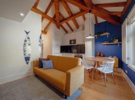 Downtown Prime Almada by Homing, apartment in Porto