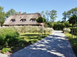 Ferienhaus Gesoeders Hus, хотел в Санкт Петер-Ординг