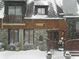 grand gite, hotel com estacionamento em Cier-de-Luchon