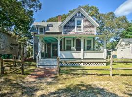 Charming MV Cottage Walk to Dtwn Oak Bluffs!, hotel v destinaci Oak Bluffs