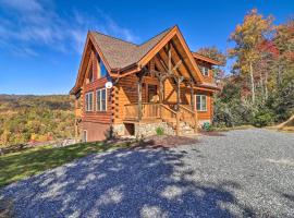 Hilltop Cabin on 5 Acres with Hot Tub and Waterfall!, hotel di Bryson City