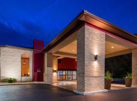Best Western Plus North Canton Inn & Suites, hotell i North Canton