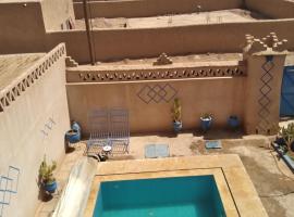 Maison Mirage B&B، فندق في أدورين