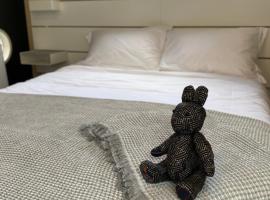 En- Hostel & Café bar, hotel in Amami