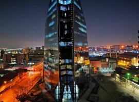 1007-Stunning Studio apt with incredible Joburg views, hotel dicht bij: Market Theatre, Johannesburg