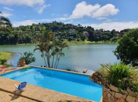 MARAVILHOSO SÍTIO NA BEIRA DA REPRESA, hotel in Igaratá