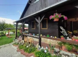 Kuća Viola, traditional wooden house in Tuhelj