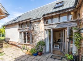 Pilgrims Rest Cottages, Three Award Winning Characterful Cottages, Sleeping 2-8 People, Parking, Mins From Beach & Countryside Walks, hotelli Torquayssä