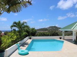 Tropical Ivy - a peaceful getaway in St Maarten, hótel í Guana Bay