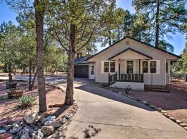 Peaceful Payson Home with Yard and Fire Pit!, casa o chalet en Payson