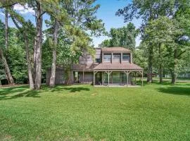 Coldspring Cottage Less Than 1 Mi to Lake Livingston!