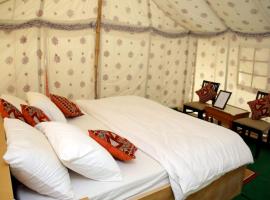 Kingfisher Desert Camp, hotell i Jaisalmer