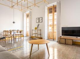 Pop Art , Sunny Apartment near Santa Cruz