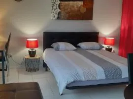 Studio meublé 27m2 - Entrée privée