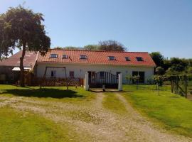 Grande maison de campagne avec jardin, terrasse, accueil chevaux, proche plage de Wissant, animaux OK - FR-1-376-39, hotel in Pihen-lès-Guînes