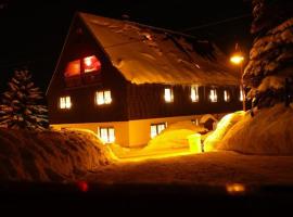 Ferienwohnungen Schönherr, hotel with parking in Schlettau