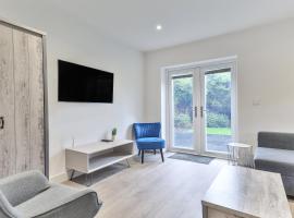 3 Bed Refurbished, Modern House, WiFi, Patio area by Ark SA, viešbutis Šefilde, netoliese – Birley Wood Golf Club