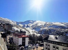 Ski Montblanc Sierra Nevada & Zona Baja, hotel en Sierra Nevada