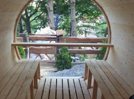 Pensjonat Gościniec Szczyrk , z sauną i jacuzzi, chal&eacute; alpino em Szczyrk