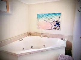 Churchill's B&B twin spa getaway Studio