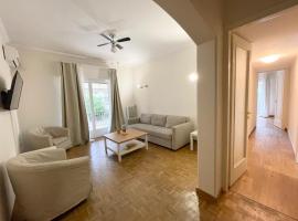 Faliro Apartments Next To The Beach, hotel in Athens