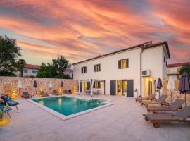 Luxury Villa Ivy: Kras şehrinde bir aile oteli