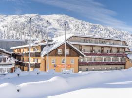 Familienhotel Hinteregger, heilsulindarhótel í Katschberghöhe