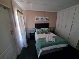 18 on Brand, hotel en East London