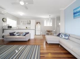 Eloora House Blue bay, holiday rental in Long Jetty