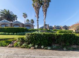 Dutton's Cove Guest House, guest house in Herolds Bay