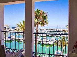 Best of Marina living overlooking the sea