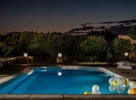 Casa Della Vita Gouves Cretan Luxury Villa, khách sạn ở Goúrnai
