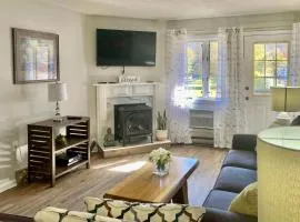 Hike, Ski, Explore Lincoln Condo with Pool Access