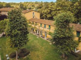 La Casa del Mulino, hotel con estacionamiento en Merone