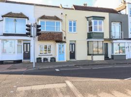 La Plage, holiday home in Deal