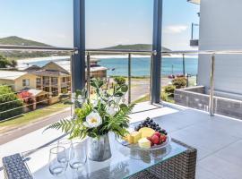 Fingal Bay View Unit 1 16 Tuna Crescent, holiday home in Fingal Bay