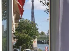 Loft 5 places with view on Eiffel Tower